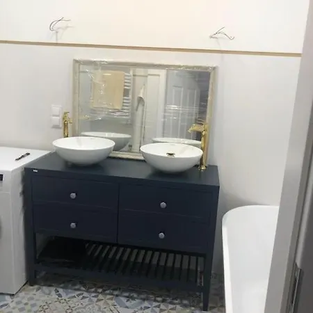 펜션 Zaciszny Dom 슈체친